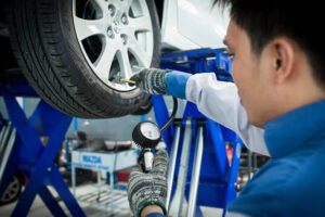 Một số nguyên tắc thay lốp xe ô tô quan trọng mà bạn cần phải biết