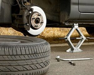 Hướng dẫn sử dụng kích thay lốp xe ô tô an toàn