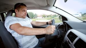 Xe bị nhao lái là hiện tượng xe lệch lái