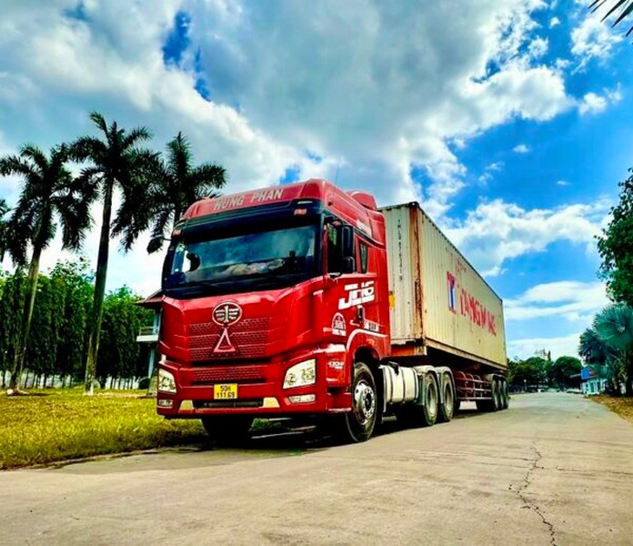 Tổng chiều dài xe đầu kéo container là một trong những số liệu kỹ thuật doanh nghiệp cần chú ý