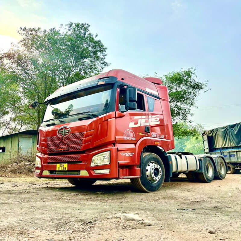 Hùng Phan - đơn vị chuyên cung cấp các mẫu lốp xe tải nhập khẩu chính hãng