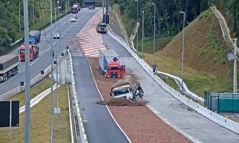 Làn dừng khẩn cấp cho xe mất phanh