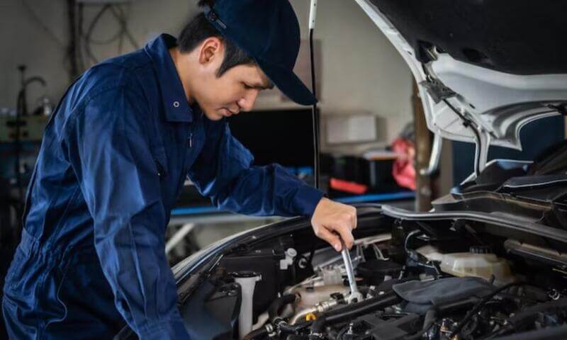 Cách kiểm tra và bảo dưỡng hệ thống lái xe tải